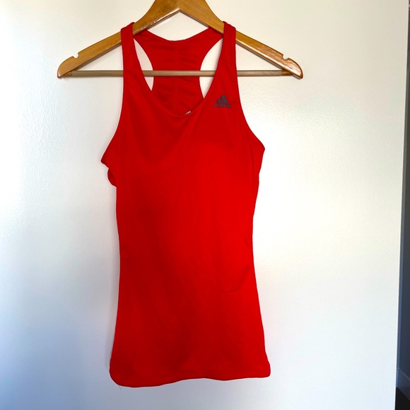 adidas Tops - Adidas Climalite Tank Top with built in bra